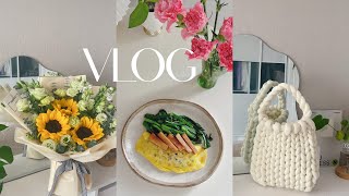 March vlog 🌻 flowers season, DIY bag｜三月日常记录/制作冰岛毛线包/ 韩烧🥓烤肉/ 居家一人食