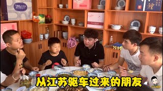 從江蘇驅車而來的朋友，慕名村長的牛排已久，村長把美食都安排上