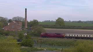 D1015 Western Champion hauls the Western Challenger at Crofton 7 May 2016 - a 4K video