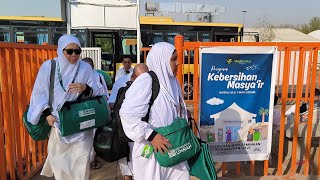 JEMAAH HAJI KEMBARA MEMASUKI KHEMAH DI ARAFAH