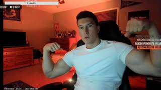 Luke Elsman hot flexing in live video