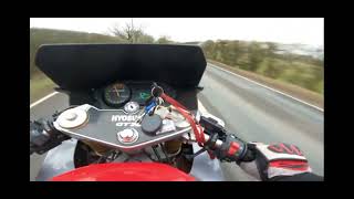 HYOSUNG GT125R VS HONDA CB125R