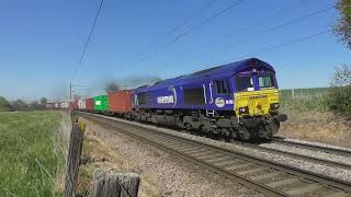 66051 Maritime International Four (2 Tone/Clag) Blasts Passed Dagworth Field (21/04/2022)