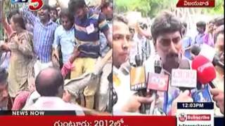 Students Try to Besiege CM Camp Office, Demands Justice Over Rishiteshwari Death : TV5 News