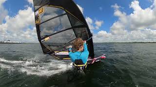 Windsurf Slalom session light wind