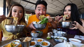 The ULTIMATE VIETNAMESE FOOD TOUR! Over 15 Must Try Viet Dishes!