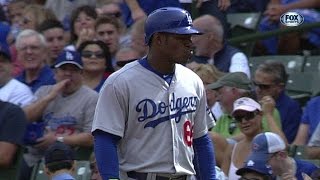 LAD@CHC: Puig legs out a bunt single