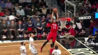 Anthony Davis Climbs the Ladder for the Alley-Oop Slam