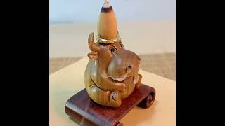 Hand-Carved Wooden Cow Incense Holder: Fragrant Serenity