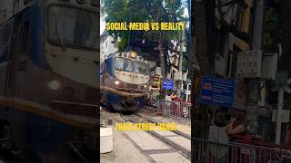 SOCIAL MEDIA VS REALITY | HANOI TRAIN STREET, HANOI, VIETNAM | BEST TRAIN STREET VIEW | MUST VISIT