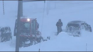 猛吹雪の影響「稚内市の全小中学校が臨時休校」留萌市では『路線バスがストップ』札幌市は21日夜から“大雪の見込み” 交通障害や雪崩に警戒を (23/12/21 11:55)