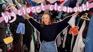 MASSIVE CLOSET DECLUTTER + PURGE | finally cleaning out my closet for 2021 *don't judge me!*