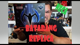 NECA, Batman Beyond BATARANG Replica w/ LED lights, unboxing and review...