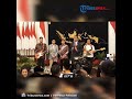 anggota paskibraka dan gita bahana dihibur penampilan ran di istana negara