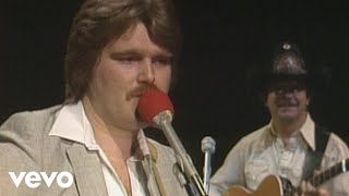 Ricky Skaggs - You May See Me Walkin'