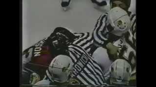 Gino Odjick #66 vs Stu Grimson