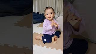 1歳2ヶ月 積み木をつめるようになった