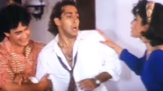 Salman Khan Unable To speak His Heart Out To Raveena Tandon | Andaz Apna Apna | Comedy Scene 15/23