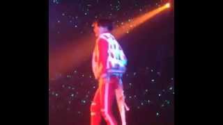 150927 SHINee Taemin dancing crazily @ SHINee World 4 in Bangkok