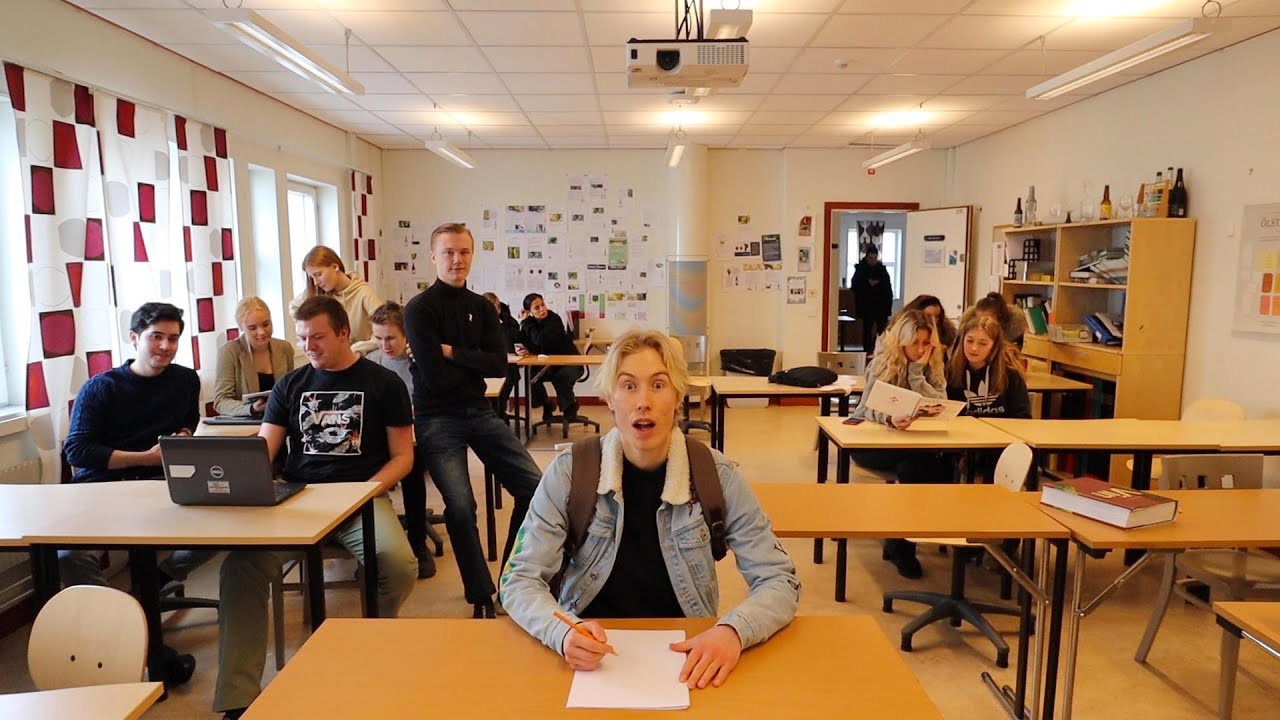 GÅR I SKOLAN EN DAG - YouTube