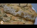 Focaccia morbidissima al rosmarino