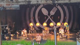 Chef'Special live @ Caprera playing nicotine