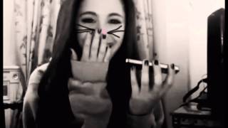 Ariana Grande Gifs