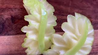 Apple leaf carving (2) แกะสลักใบหยักจากแอปเปิ้ล by barbie fruit carve