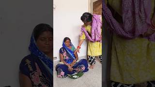 भूखी हुई मां को बहु ने बासी भात खिलाया घर से बाहर निकलकर 😭 #shorts #trending #viralvideo