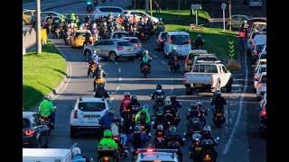 Sin SOAT, licencia, ni experiencia: así conducen muchos motociclistas en Bogotá