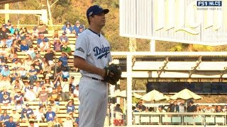 NLCS Gm3: Hill masterful in six scoreless frames