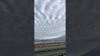 雲 いわし雲 富士山まで広がる巨大