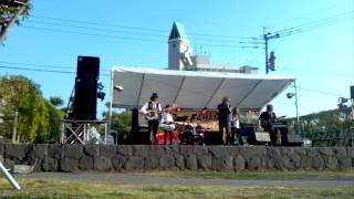 rock on tamana   2012. grand prix   band. jet pink