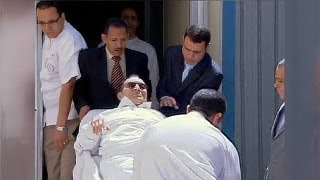 مبارك ينقل إلى سجن طره بعد إستقرار حالته الصحية