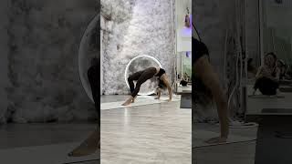 Yoga challenge 8/單手分腿輪式/平衡後彎