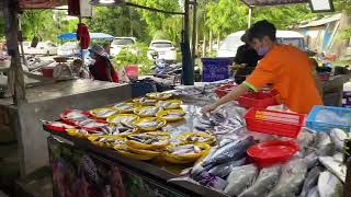 Waking local market in Phuket 🇹🇭