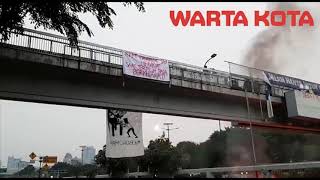 Demo Mahasiswa Ricuh di senayan