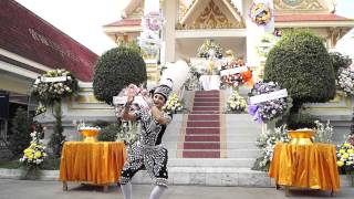 พระเอก นิรันดร์ อัญชลี \