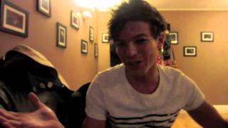 Louis Tomlinson Spills a Backstage Secret on POPSTAR MAGAZINE INTERVIEW