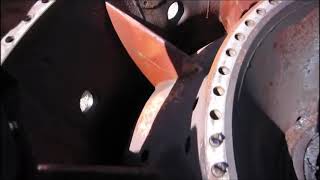 Dropping a screw to a turbimeme engine.