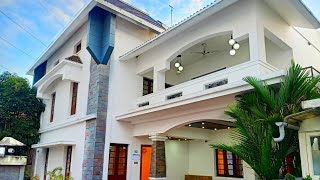 LUXURY VILLA FOR SALE IN ERNAKULAM, VYTILA