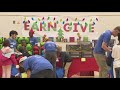 'Earn2Give' gets students in holiday spirit