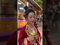 坏了！开头我就没听过！山东菏泽的六岁才女前来踢馆 来不夜城找李白对诗 大唐不夜城 大唐亮哥 对诗挑战 李白 @大唐亮哥 @金甲女将军 @杜甫来了 @银甲女将军 未央 @长安老顽童