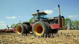 Versatile 936 4WD tractor - Throwback Thursday