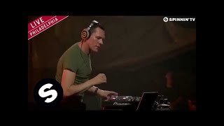 Rune RK - Calabria (Firebeatz Remix) [Tiësto Live @ Made In America Festival 2014]