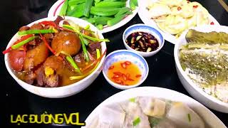 THỊT KHO TÀU VÀ NHỮNG MÓN ĂN QUEN THUỘC TRONG BỮA CƠM TRƯA CỦA LẠC ĐƯỜNG VLOG