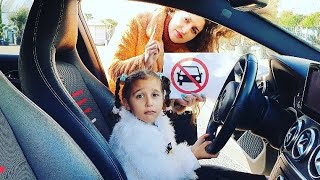 Les Enfants Il Est Interdit De Conduire ! Children are forbidden to drive !!