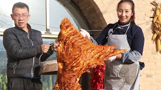 Sister Chun made roasted lamb shank, golden and oily, three people enjoyed it