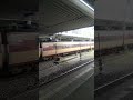 【岡山駅】特急やくも9号（381系電車。レトロで懐かしい国鉄色）出雲市駅行の発車。jr west limited express yakumo okayama station japan train