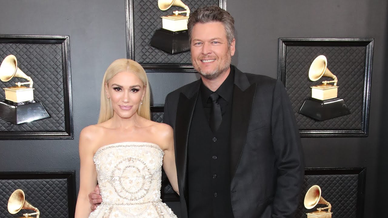 Gwen Stefani Gives Blake Shelton A Quarantine Haircut During His ...